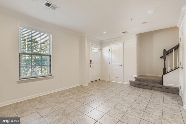 Photo - 10411 Campbell Blvd