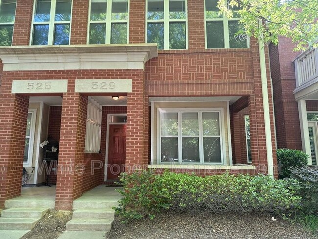 Photo - 529 E 9th St Townhome