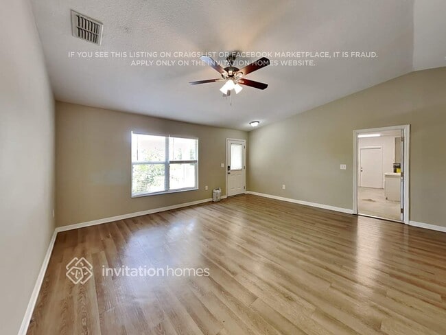 Photo - 2826 Gisela Rd