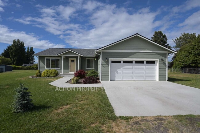 Building Photo - 2 bed + office, 2 bath home in Sequim