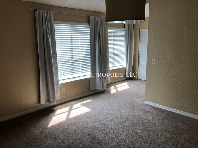 Photo - 5128 Conroy Rd Unidad #733