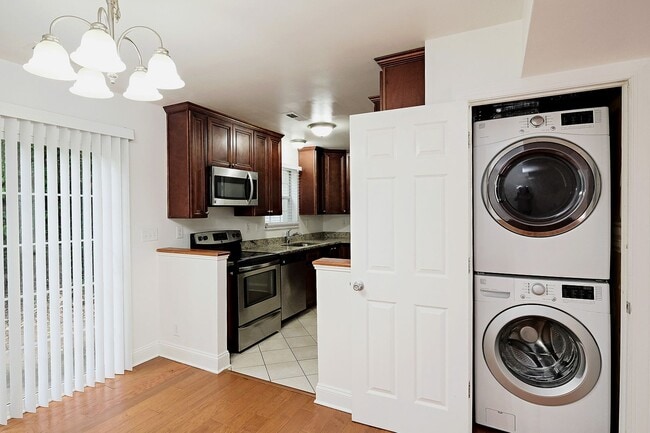 Photo - 117 Longwood Dr
