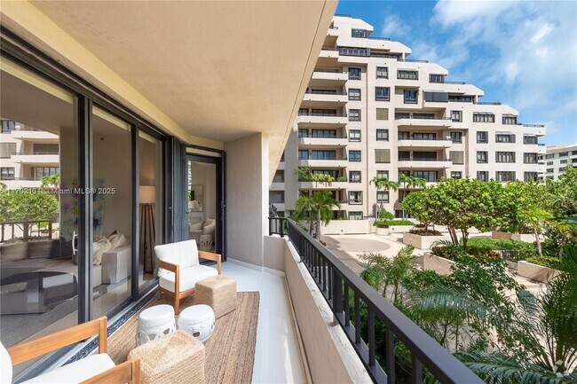 Building Photo - 251 Crandon Blvd Unit 227 Rental