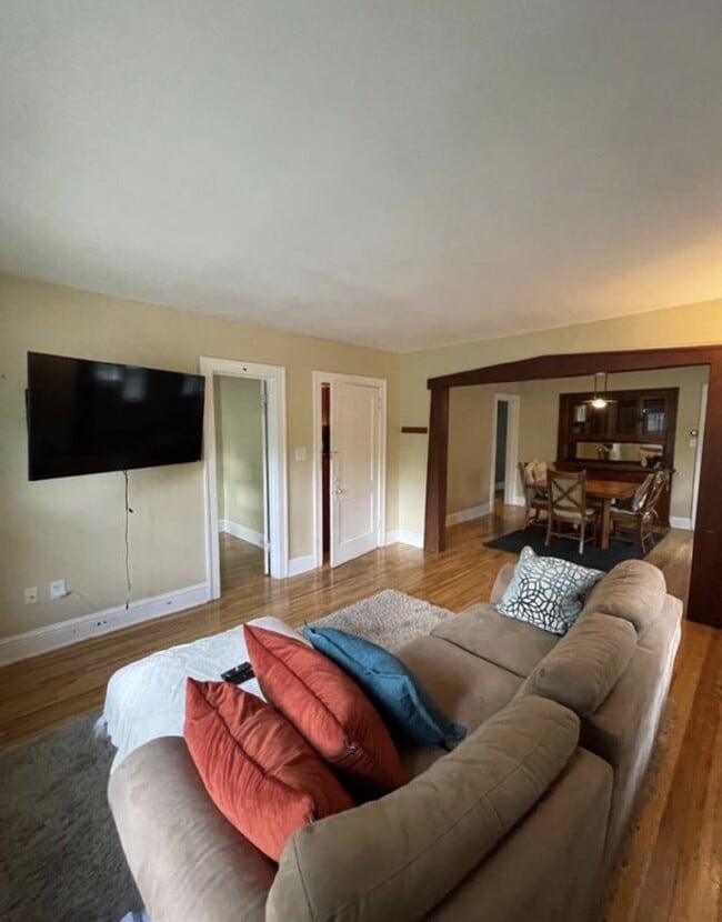 235 N Logan Ave