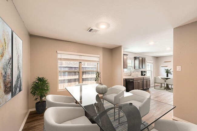 Photo - 1352 Winding Willow Dr