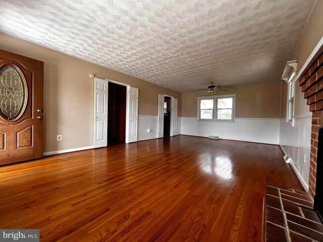Photo - 119 Cardinal Ln