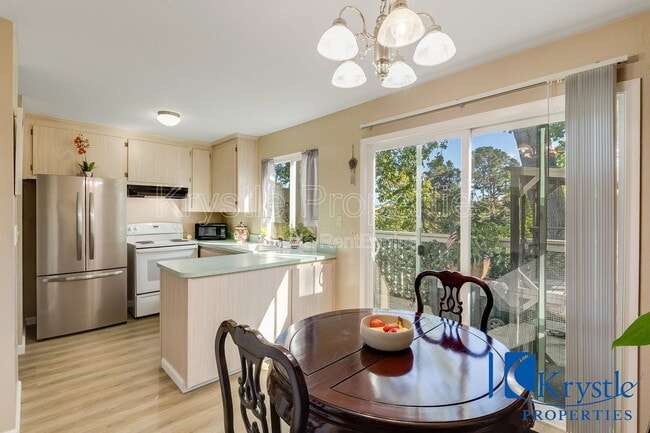 Photo - 138 Warwick Dr Unit Apt 86