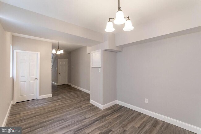 Photo - 228 Hermitage St