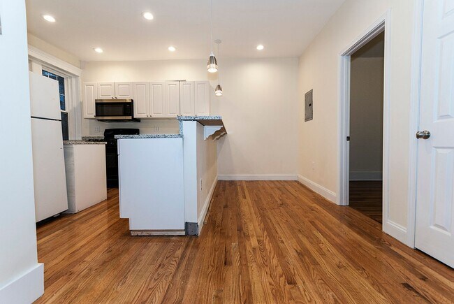 Photo - Renovated 2 Bed on Comm Ave | Heat & Hot Water Included | Cats OK | 9/1