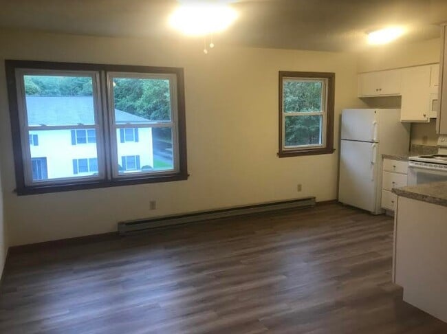 Photo - 916 Kings Rd Unit 104