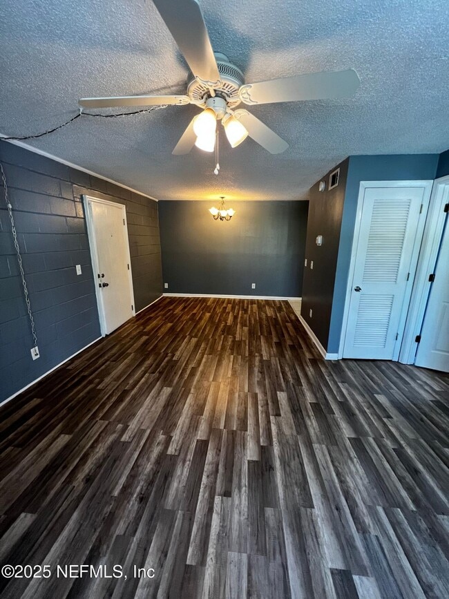 Photo - 4 8th Ave S Unit 4