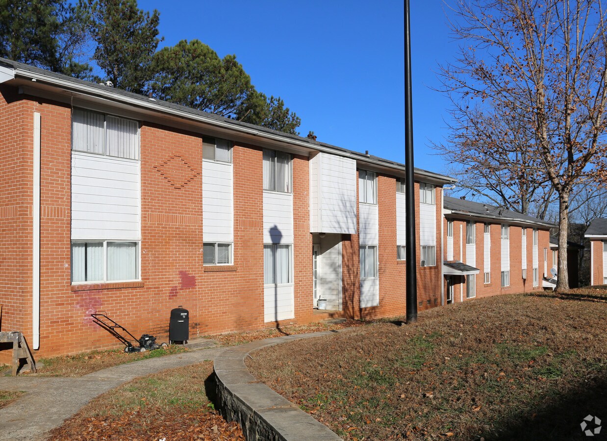 Photo - Utoy Springs PRICE REDUCTION