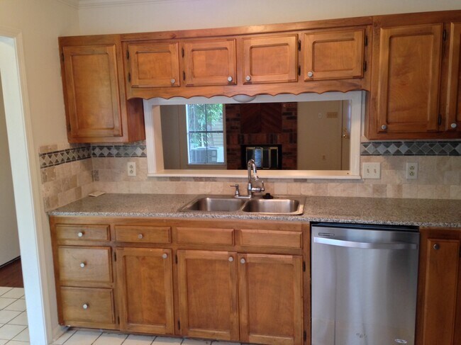 Photo - 9821 Siegen Ln