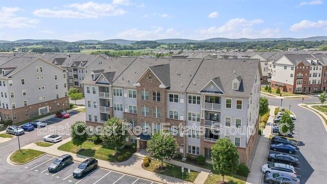 Building Photo - 6501 Walcott Ln Unit Apt 303