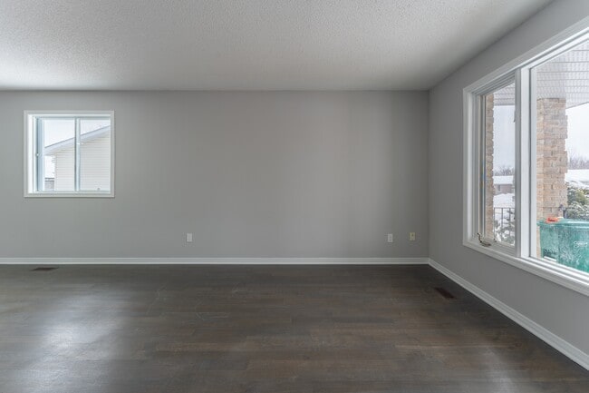 Photo - 312 Waterloo Dr Unit 1