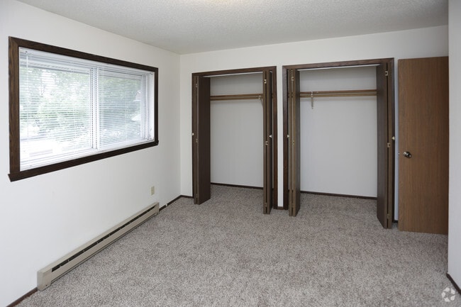 Photo - Kentwood Manor