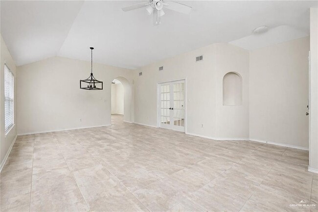 Photo - 9 Santa Idalia Cir