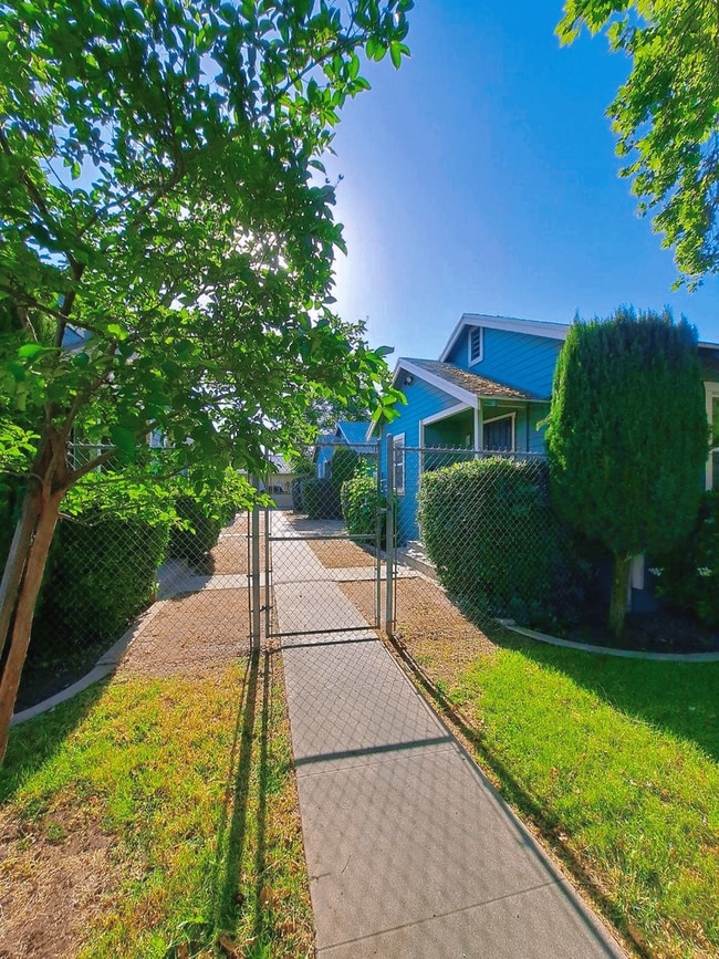 Photo - 436-442 N Effie St Unidad 442