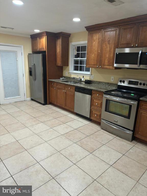 Photo - 1108 Gondar Ave