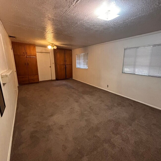 Photo - 4 Bedroom House in Hudson Park