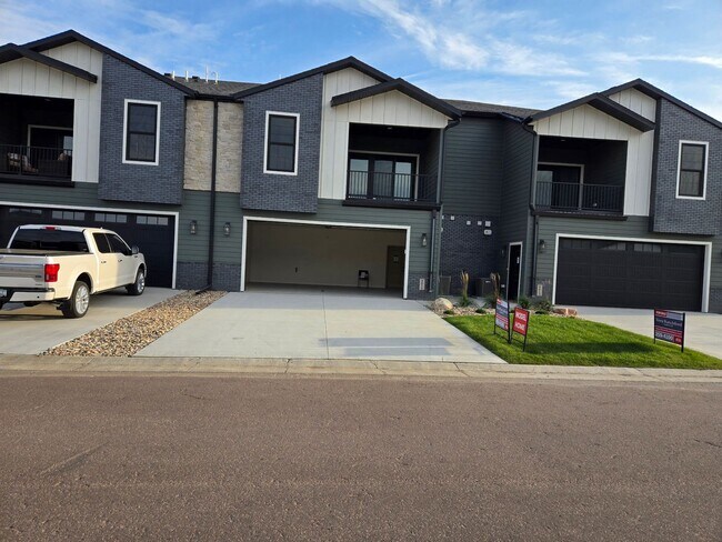 Photo - Cherry Lake Village Town Home