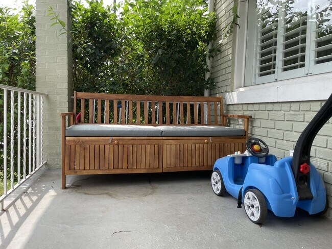 Photo - 1700 D St SE