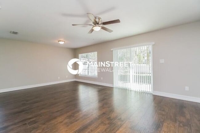 Photo - 3 Bedroom Pet-Friendly Home in Sanford, FL...