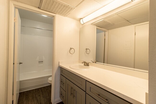 The Lodge at Porter Ranch Apartments