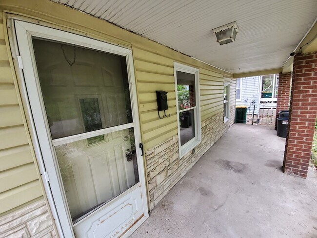 Photo - 4449 Lucerne Ave