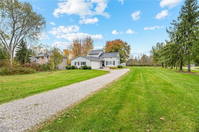 Photo - 3060 Ravenna St