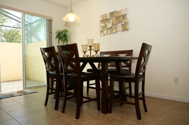 Photo - Beautiful Fully Furnished 4-Bedroom Home i...