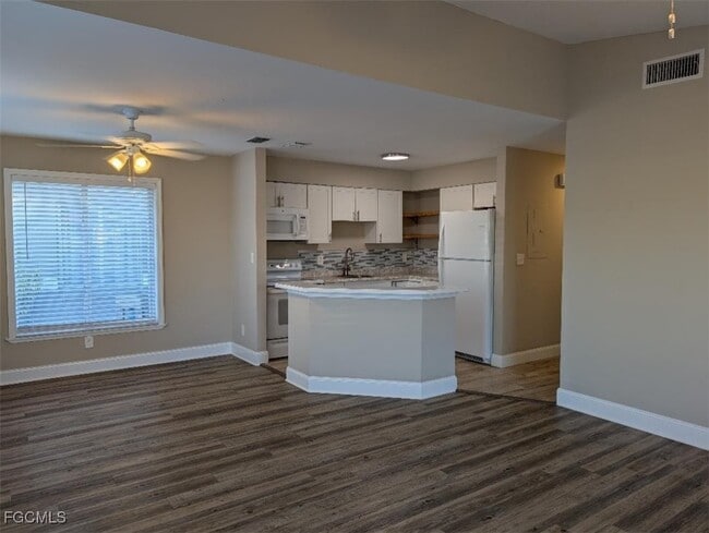 Building Photo - 214 Hancock Bridge Pkwy Unit 1