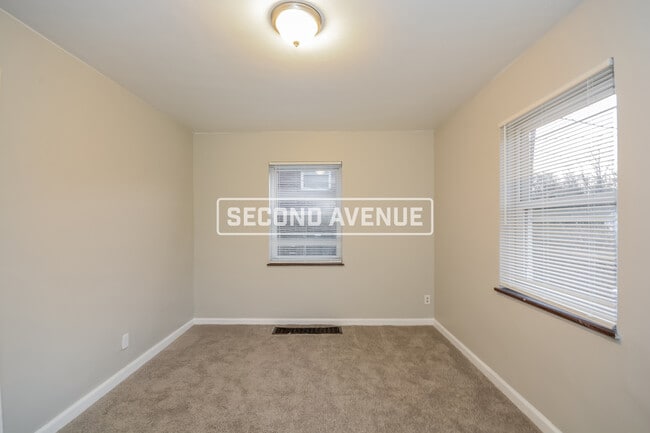 Photo - 3052 Worthington Ave