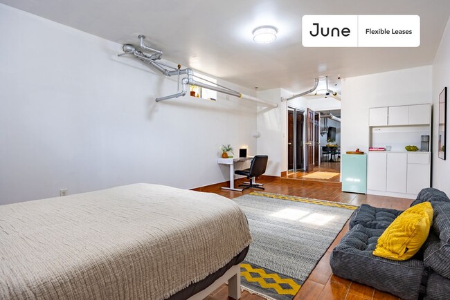 Welcoming ROOM at The Parkside House