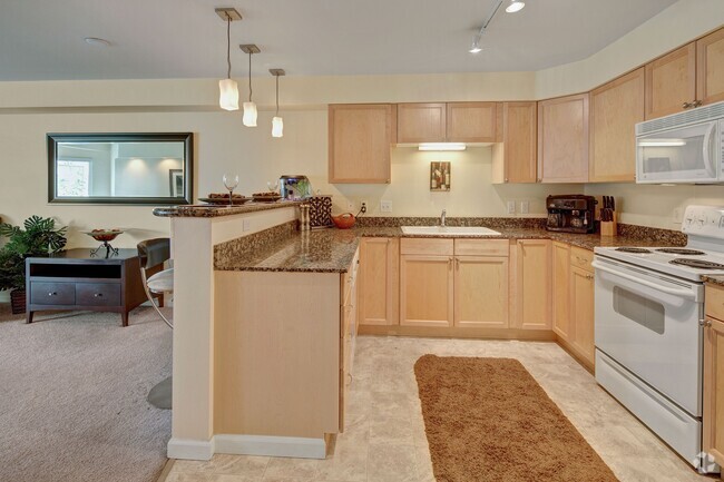 Admirals Cove Apartments - Kitchen - Admirals Cove Rental