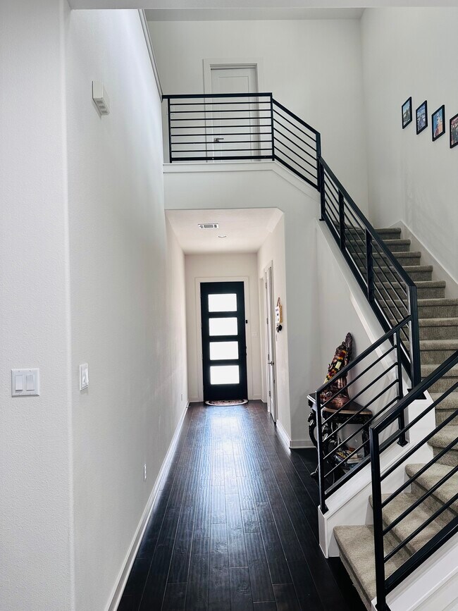 Photo - 1336 Westborough Ln