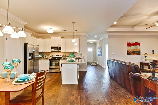 Photo - 13 NW Moore Farm Cir Condo Unit 13