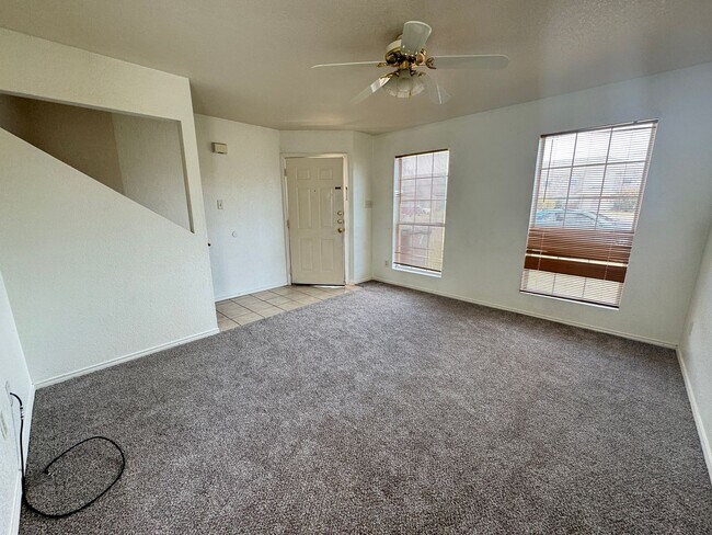 Photo - 4505 Deek Dr Unidad # A