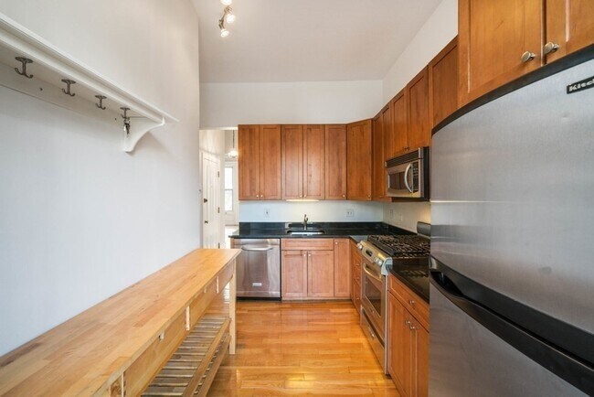 167 W Springfield St Unit 2