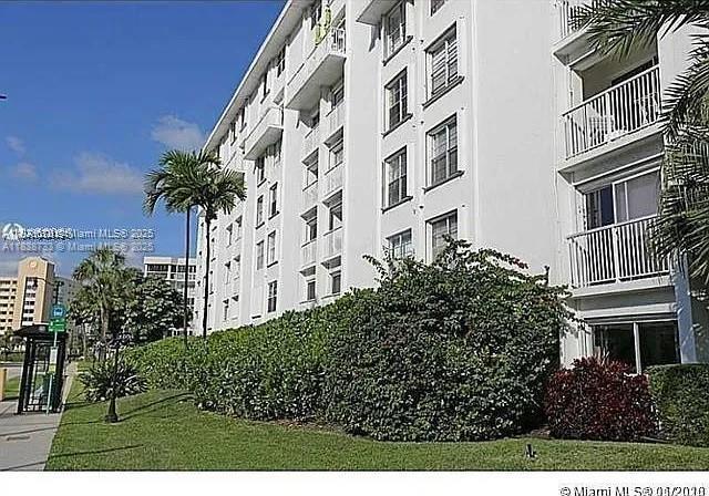 Photo - 17800 Atlantic Blvd Condo Unit 202