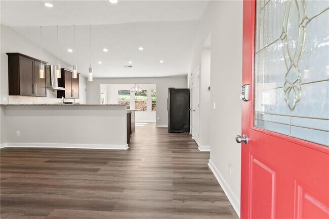 Photo - 2050 Shaffer Rd