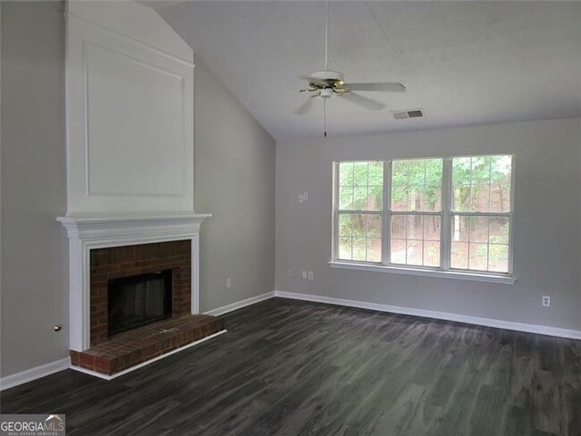Photo - 3014 Stirrup Ln SW