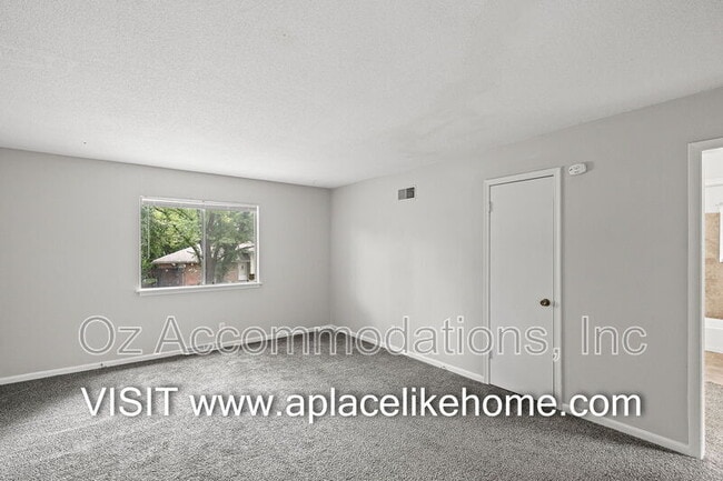 Photo - 1606 N 63 Pl
