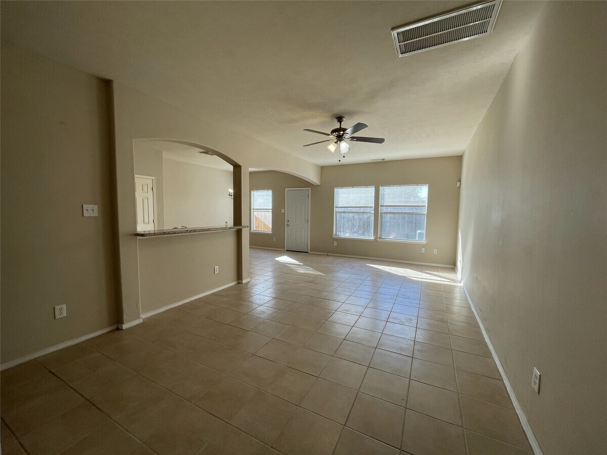 Photo - 6119 Yorktown Meadow Ln