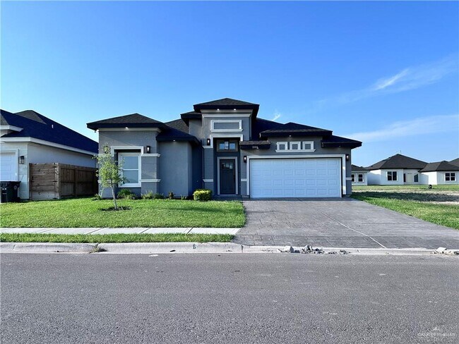 1100 Azalea St