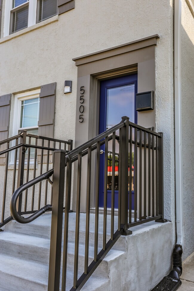 5507 NW Radial Hwy Unit 5507 #1