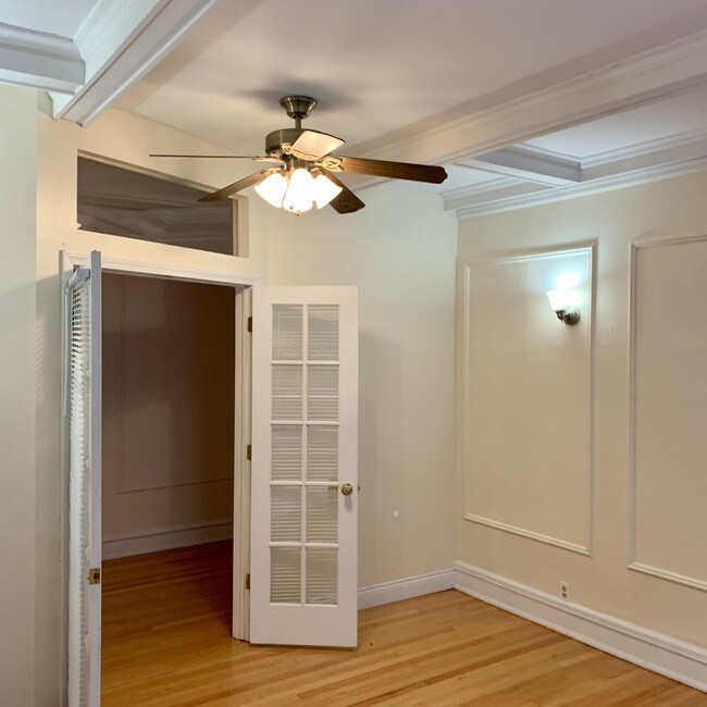 Photo - 5859 N Kenmore Ave Unit 1S