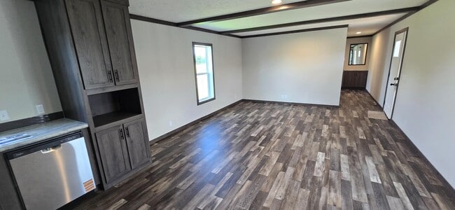 Photo - 605 Gallop Ct