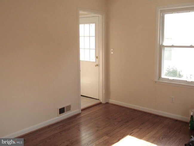 Photo - 3010 Ferndale St