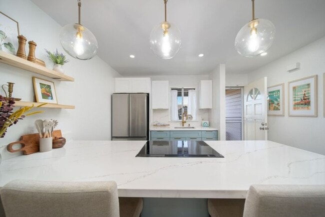 Photo - 94-525-525 Lumiaina St